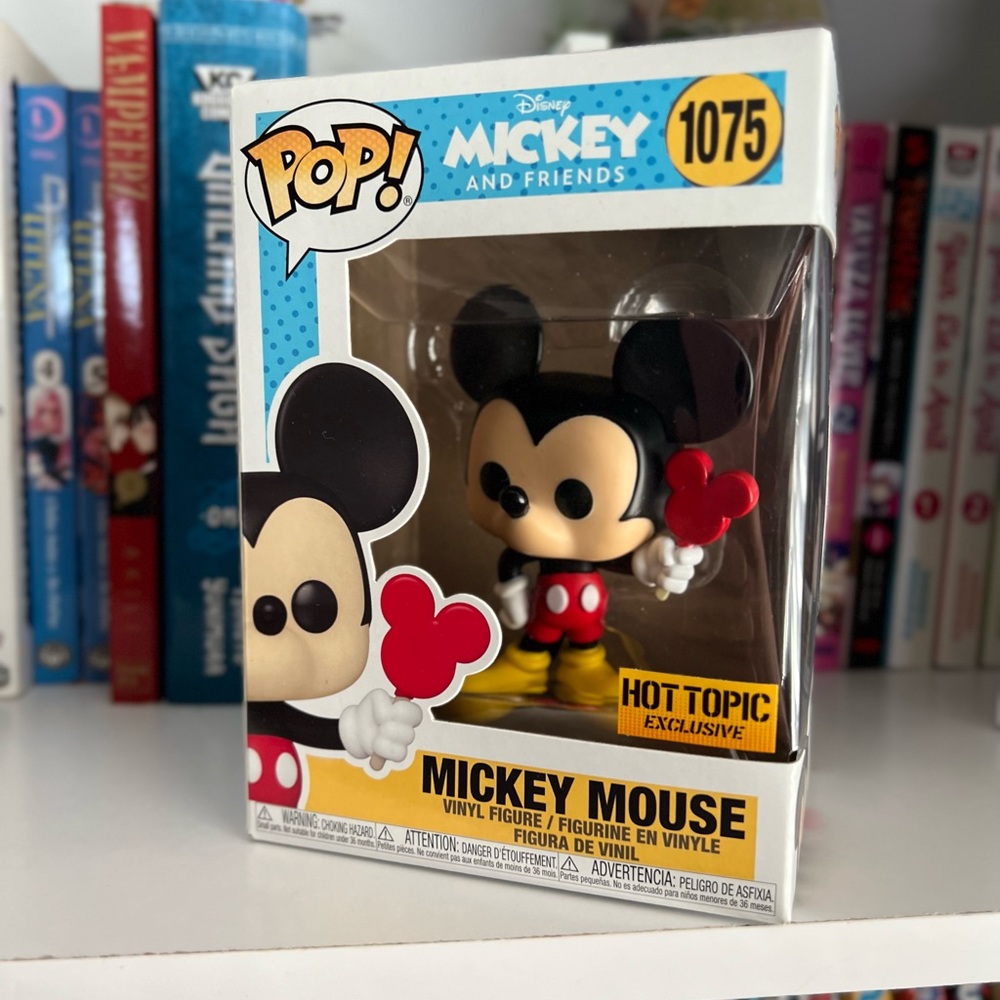 🌸 Disney Mickey Mouse W/ Popsicle Hot Topic Exclusive Funko Pop🌸